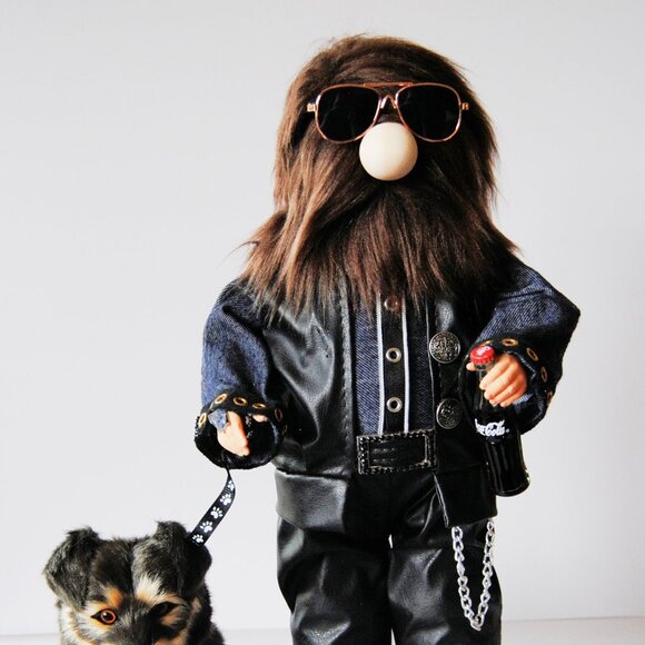 Outdoors Biker Motorcycle Gnome with Dog – Removable Accessories - Picture 5 of 6